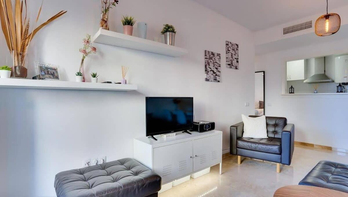 Lovely Aldea Beach Apartment Manilva Luaran gambar